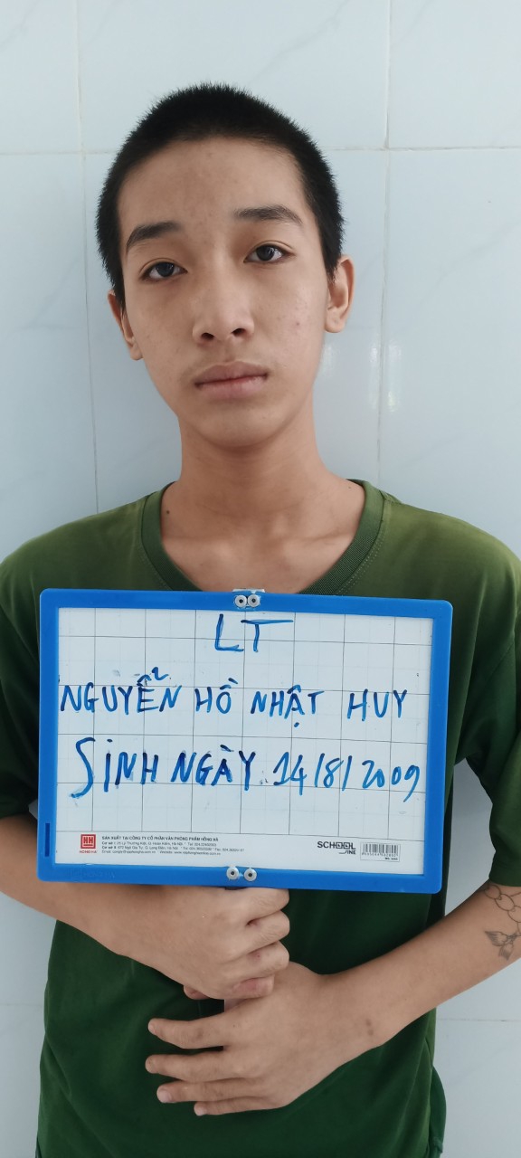 Nguyễn Hồ Nhật Huy